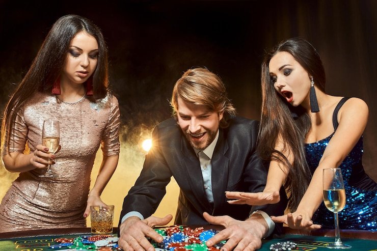 Live roulette broadcast Live roulette wheel and betting layout